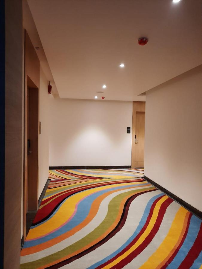Acco Grand Hotel Lucknow Ngoại thất bức ảnh