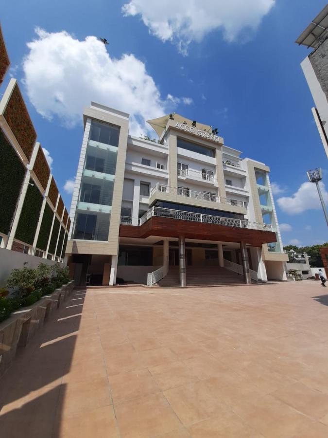 Acco Grand Hotel Lucknow Ngoại thất bức ảnh